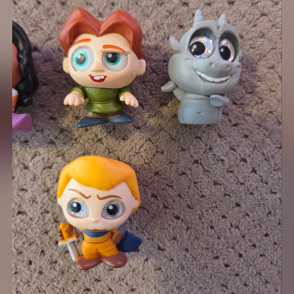 Disney Doorables The Hunchback of Notre Dame Lot Of 4! Series 12 Preowned - Picture 4 of 13
